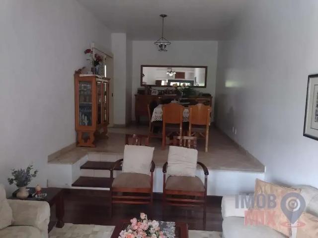 Casa / Sobrado para Venda em Porto Alegre/RS Petrópolis 2 Quartos