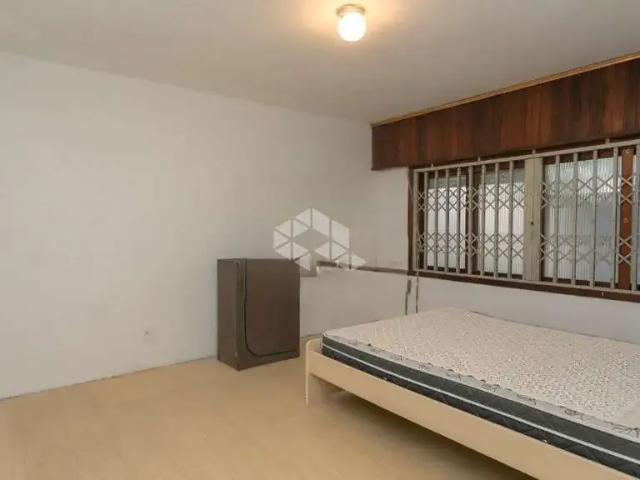 Casa / Sobrado para Venda em Porto Alegre/RS Petrópolis 3 Quartos