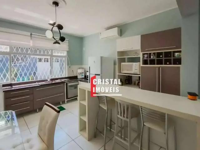 Casa / Sobrado para Venda em Porto Alegre/RS Petrópolis 3 Quartos
