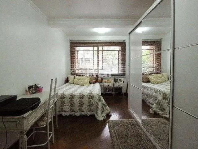 Casa / Sobrado para Venda em Porto Alegre/RS Petrópolis 3 Quartos