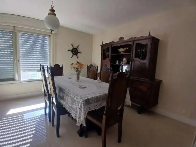 Casa / Sobrado para Venda em Porto Alegre/RS Petrópolis 3 Quartos