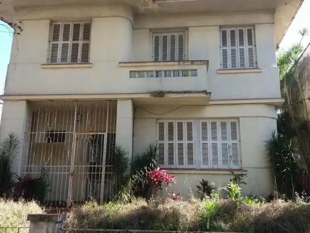 Casa / Sobrado para Venda em Porto Alegre/RS Petrópolis 3 Quartos