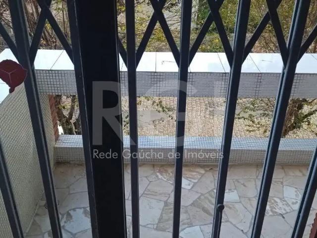 Casa / Sobrado para Venda em Porto Alegre/RS Petrópolis 3 Quartos