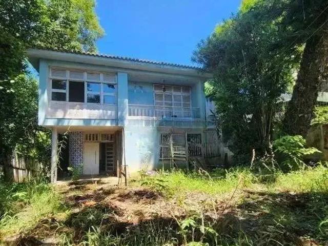 Casa / Sobrado para Venda em Porto Alegre/RS Petrópolis 3 Quartos