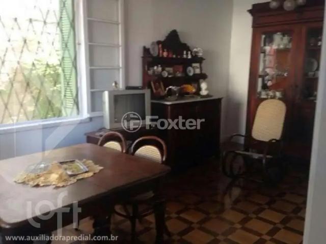 Casa / Sobrado para Venda em Porto Alegre/RS Petrópolis 3 Quartos