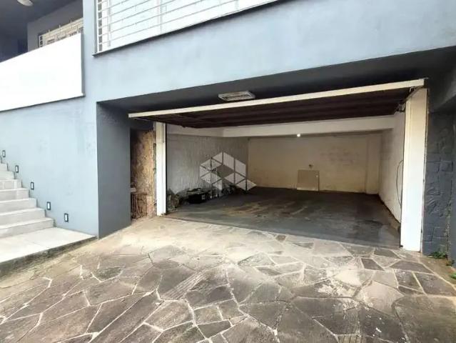 Casa / Sobrado para Venda em Porto Alegre/RS Petrópolis 3 Quartos