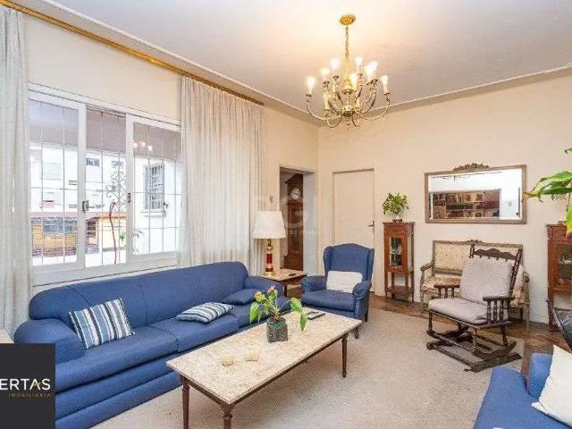 Casa / Sobrado para Venda em Porto Alegre/RS Petrópolis 3 Quartos