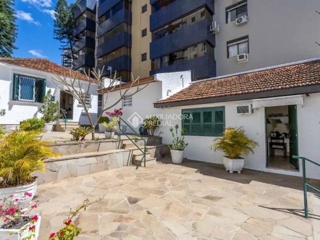 Casa / Sobrado para Venda em Porto Alegre/RS Petrópolis 3 Quartos