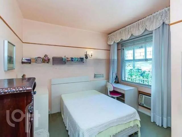 Casa / Sobrado para Venda em Porto Alegre/RS Petrópolis 3 Quartos