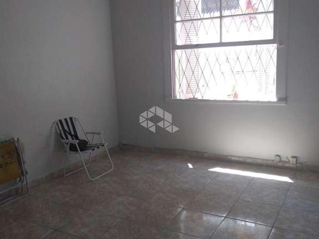 Casa / Sobrado para Venda em Porto Alegre/RS Petrópolis 3 Quartos