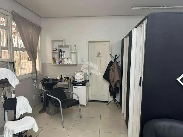 Casa / Sobrado para Venda em Porto Alegre/RS Petrópolis 4 Quartos