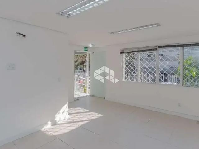 Casa / Sobrado para Venda em Porto Alegre/RS Petrópolis 4 Quartos