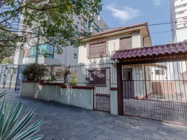 Casa / Sobrado para Venda em Porto Alegre/RS Petrópolis 4 Quartos