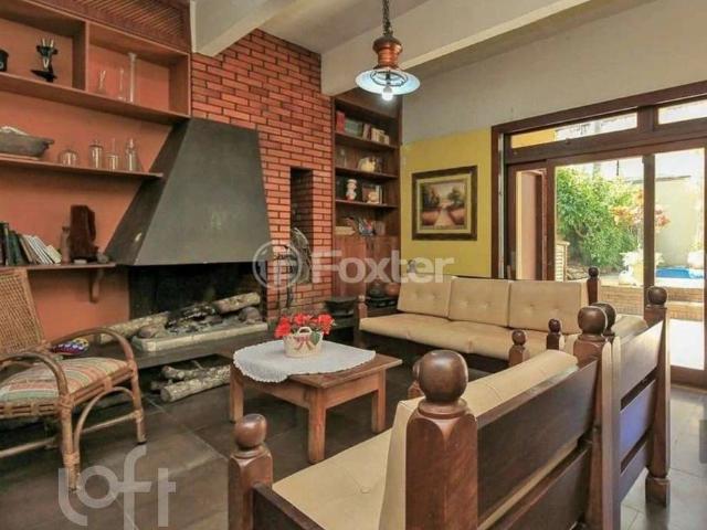 Casa / Sobrado para Venda em Porto Alegre/RS Petrópolis 4 Quartos