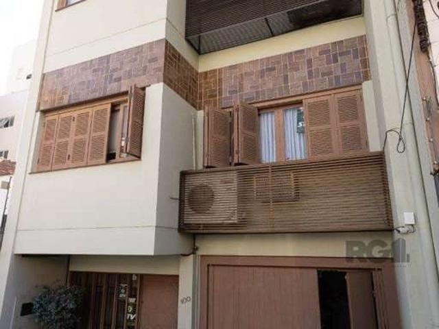 Casa / Sobrado para Venda em Porto Alegre/RS Petrópolis 4 Quartos