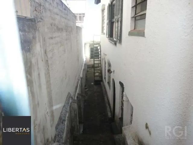 Casa / Sobrado para Venda em Porto Alegre/RS Petrópolis 4 Quartos