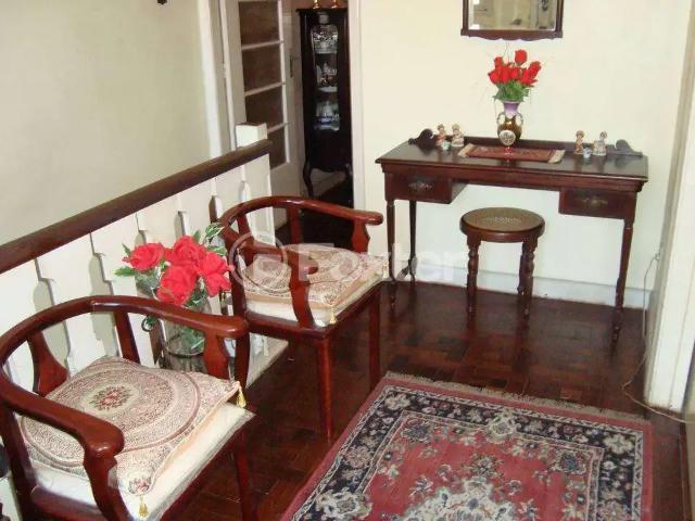 Casa / Sobrado para Venda em Porto Alegre/RS Petrópolis 4 Quartos