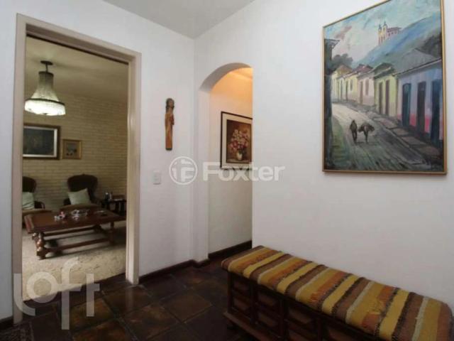 Casa / Sobrado para Venda em Porto Alegre/RS Petrópolis 4 Quartos