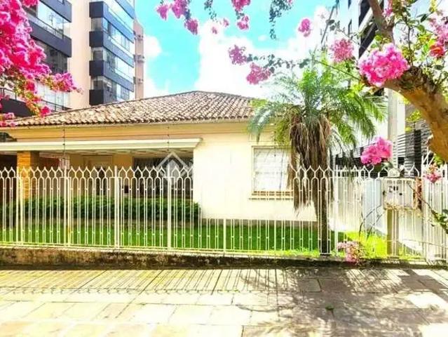 Casa / Sobrado para Venda em Porto Alegre/RS Petrópolis 5 Quartos
