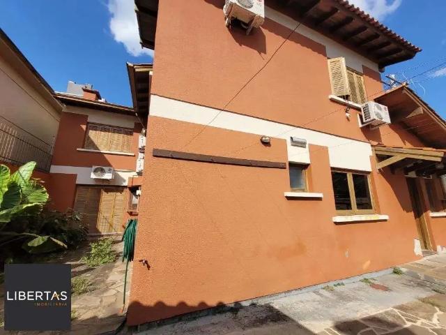 Casa / Sobrado para Venda em Porto Alegre/RS Petrópolis 5 Quartos