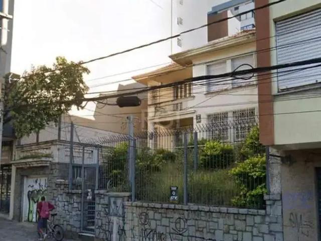 Casa / Sobrado para Venda em Porto Alegre/RS Petrópolis