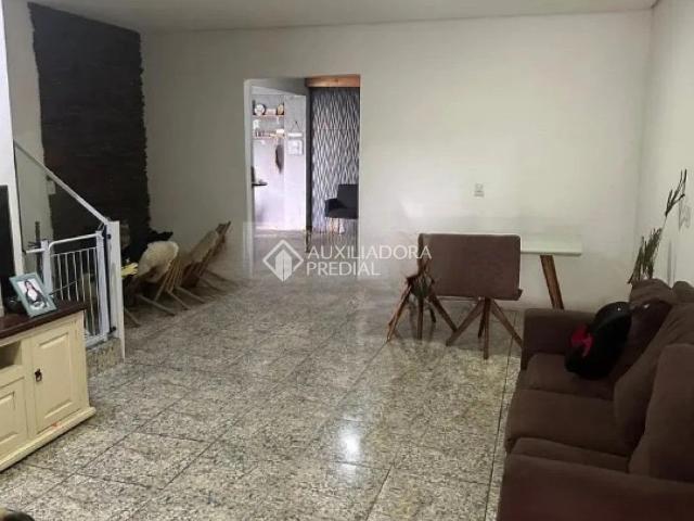 Casa / Sobrado para Venda em Porto Alegre/RS Ponta Grossa 3 Quartos