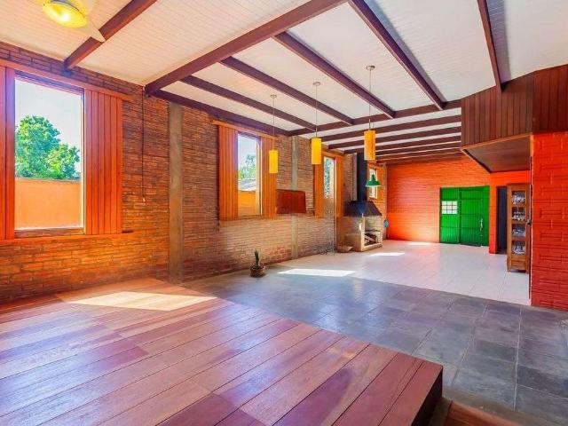 Casa / Sobrado para Venda em Porto Alegre/RS Ponta Grossa 3 Quartos
