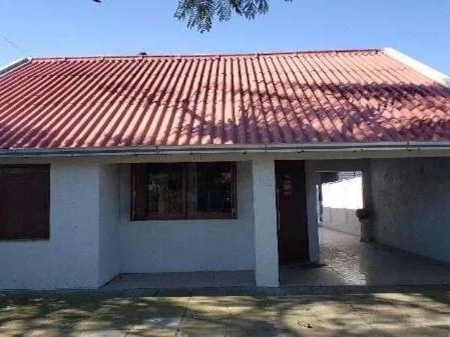 Casa / Sobrado para Venda em Porto Alegre/RS Ponta Grossa 4 Quartos