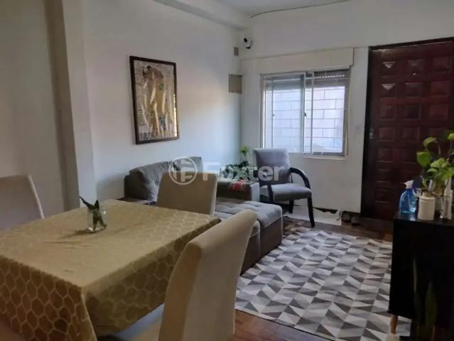 Casa / Sobrado para Venda em Porto Alegre/RS Restinga 4 Quartos