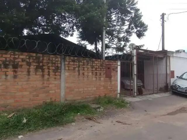 Casa / Sobrado para Venda em Porto Alegre/RS Restinga 4 Quartos