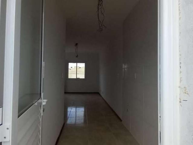 Casa / Sobrado para Venda em Porto Alegre/RS Restinga 2 Quartos