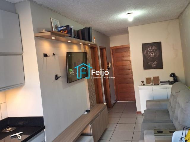 Casa / Sobrado para Venda em Porto Alegre/RS Restinga 2 Quartos