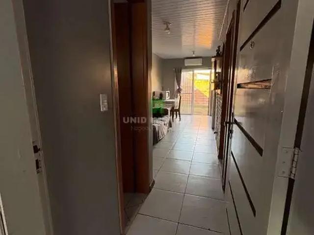 Casa / Sobrado para Venda em Porto Alegre/RS Restinga 2 Quartos