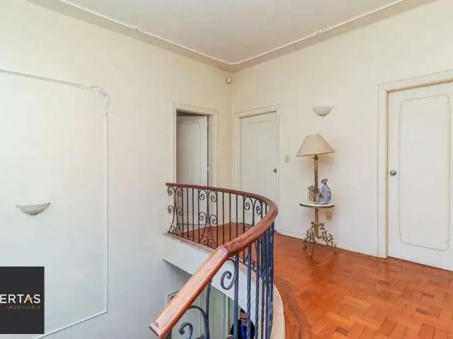 Casa / Sobrado para Venda em Porto Alegre/RS Rio Branco 12 Quartos