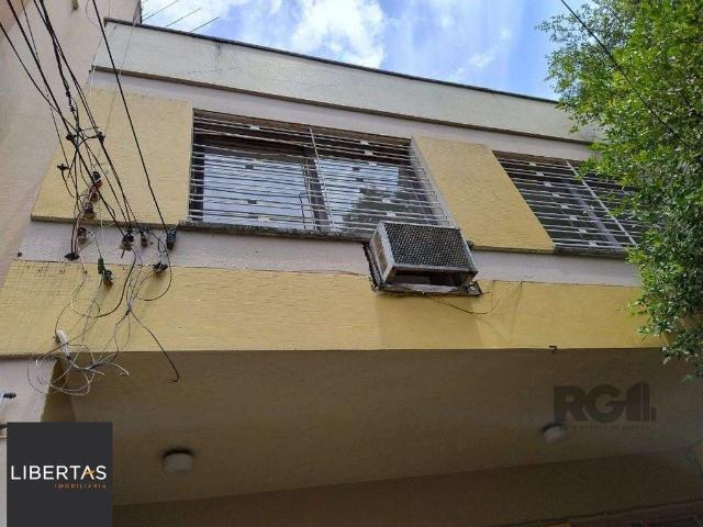 Casa / Sobrado para Venda em Porto Alegre/RS Rio Branco 3 Quartos