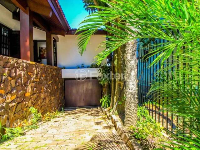Casa / Sobrado para Venda em Porto Alegre/RS Rio Branco 3 Quartos
