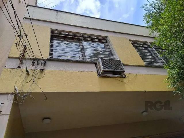 Casa / Sobrado para Venda em Porto Alegre/RS Rio Branco 3 Quartos