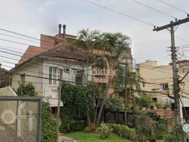 Casa / Sobrado para Venda em Porto Alegre/RS Rio Branco 4 Quartos