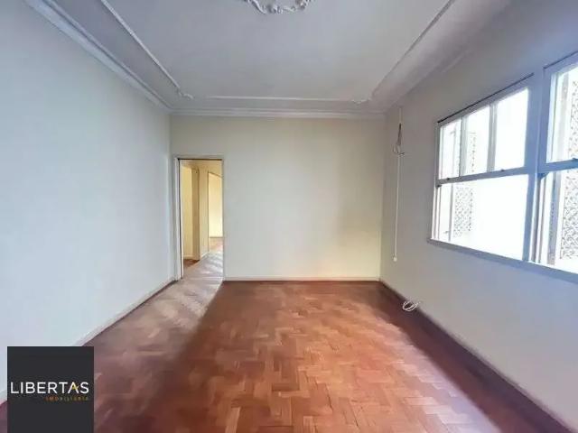 Casa / Sobrado para Venda em Porto Alegre/RS Rio Branco 4 Quartos