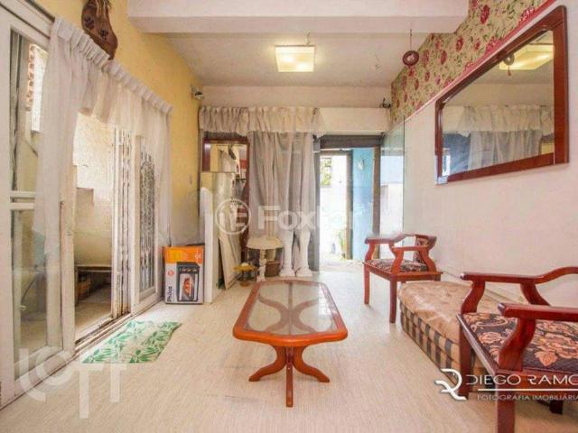 Casa / Sobrado para Venda em Porto Alegre/RS Rio Branco 4 Quartos