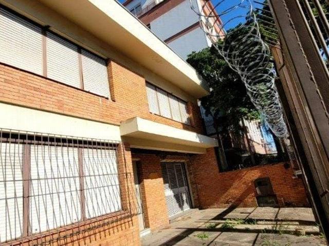 Casa / Sobrado para Venda em Porto Alegre/RS Rio Branco 4 Quartos