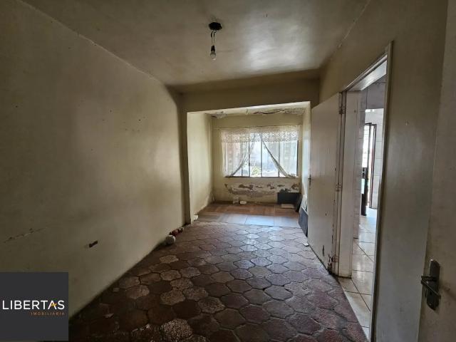Casa / Sobrado para Venda em Porto Alegre/RS Rio Branco 5 Quartos