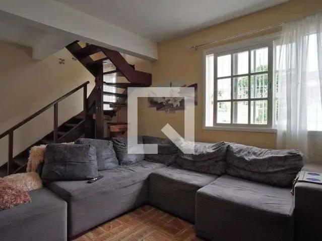 Casa / Sobrado para Venda em Porto Alegre/RS Rubem Berta 4 Quartos