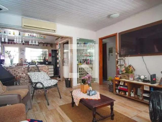 Casa / Sobrado para Venda em Porto Alegre/RS Rubem Berta 4 Quartos