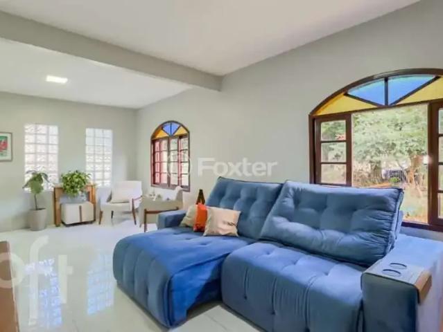 Casa / Sobrado para Venda em Porto Alegre/RS Rubem Berta 4 Quartos
