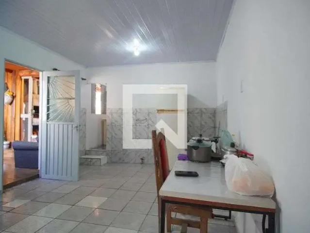 Casa / Sobrado para Venda em Porto Alegre/RS Rubem Berta 4 Quartos