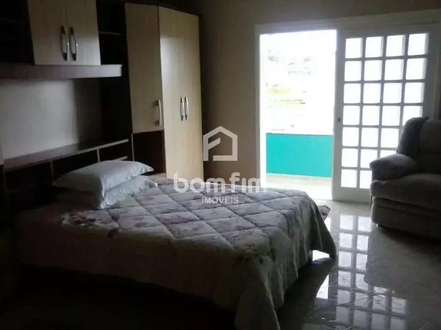 Casa / Sobrado para Venda em Porto Alegre/RS Rubem Berta 3 Quartos