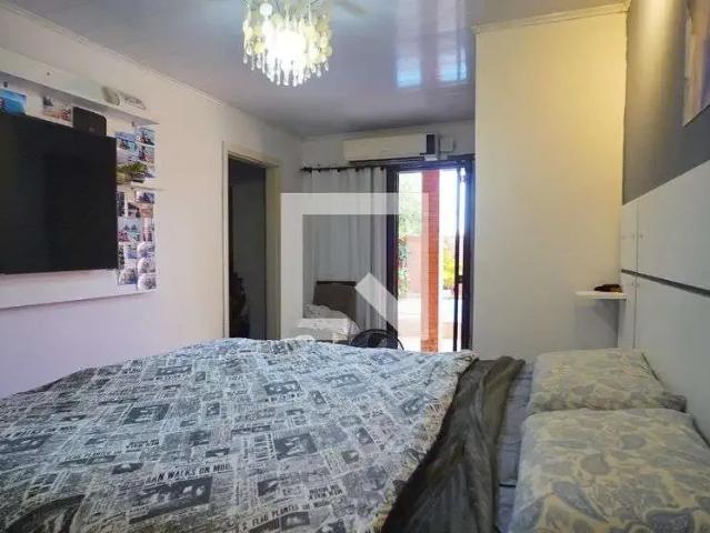 Casa / Sobrado para Venda em Porto Alegre/RS Rubem Berta 3 Quartos