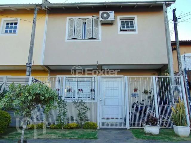 Casa / Sobrado para Venda em Porto Alegre/RS Rubem Berta 3 Quartos