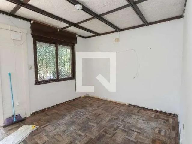 Casa / Sobrado para Venda em Porto Alegre/RS Rubem Berta 3 Quartos